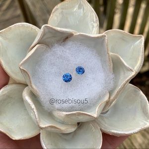 💙London Blue Topaz Patinated Rose Gold Studs